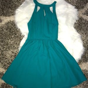 Kendall and Kylie dress
